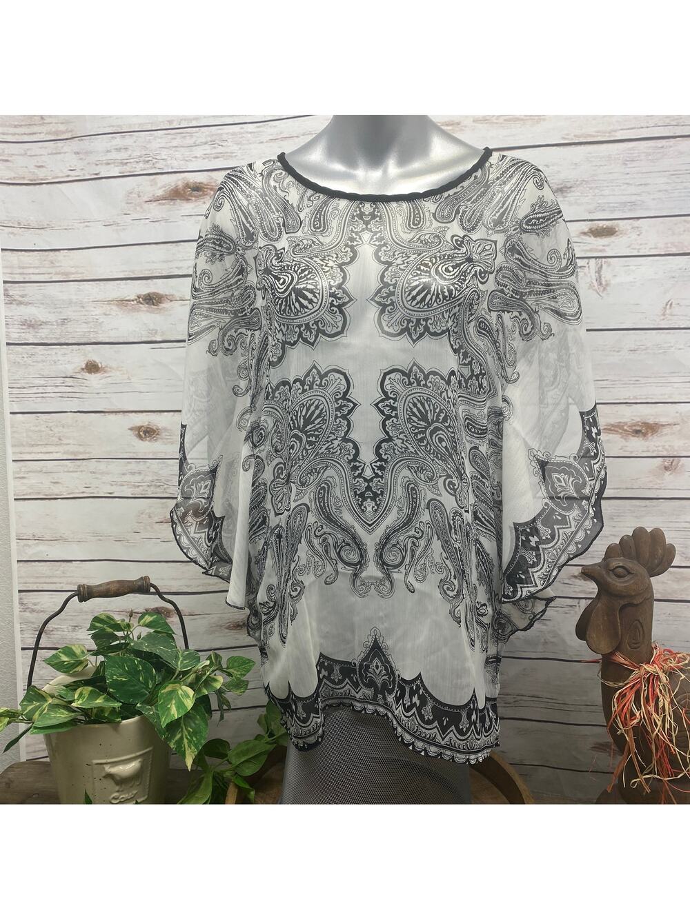 Audrey Ann Black & White Paisley Sheer Poncho S Small Shirt Top Cover Up